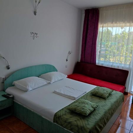 Vila Fery Costinesti Buitenkant foto